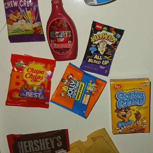 ONE, (RANDOMLY SELECTED) HAND-MADE, MINI-BRAND, REFRIGERATOR, MAGNET - Picture 5 of 10